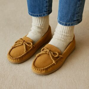 NWT Genuine Suede Moccasin Slippers 8